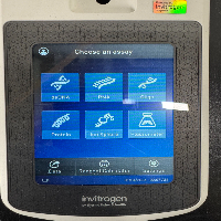 Invitrogen Qubit 4 Fluorometer image 2
